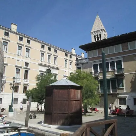 Apartment Sansamuele Venice