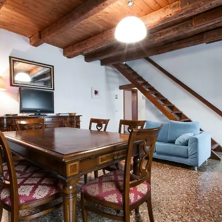 Ca'giustinian *