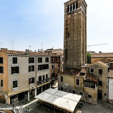 Glass Apartment Venice