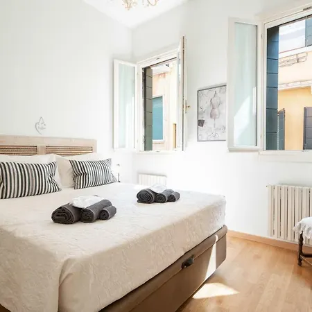 Casa Claudia Ai Frari *