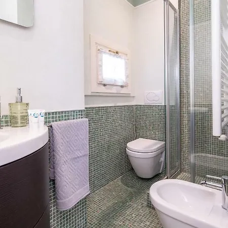 Casa Claudia Ai Frari Apartment