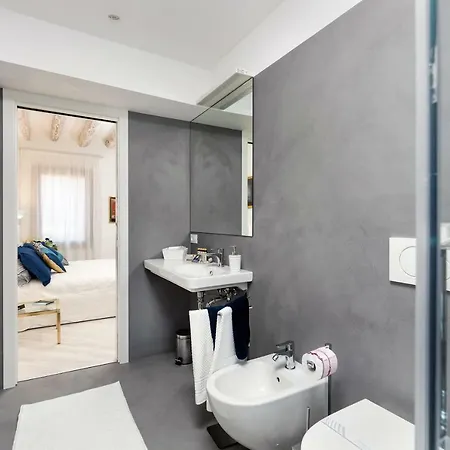 Heaven Biennale, The Elegant Apartament *