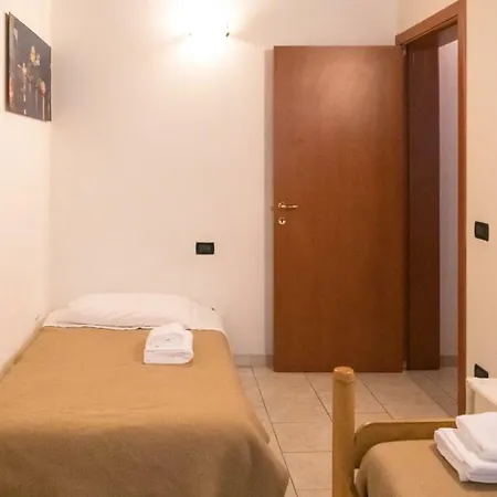La Gondola - Beautiful Canal View Apartment *