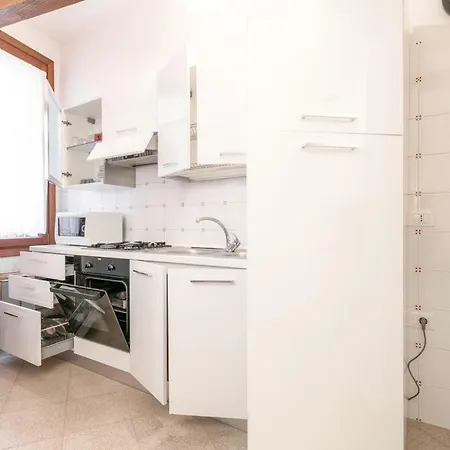 Casa Delle Botteghe Apartment *