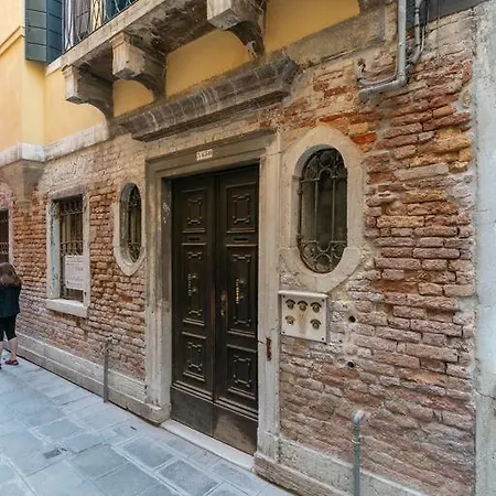 Casa Delle Botteghe Apartment Venice