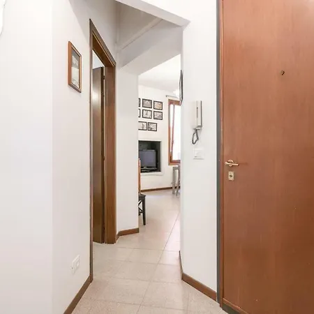 Casa Delle Botteghe Apartment