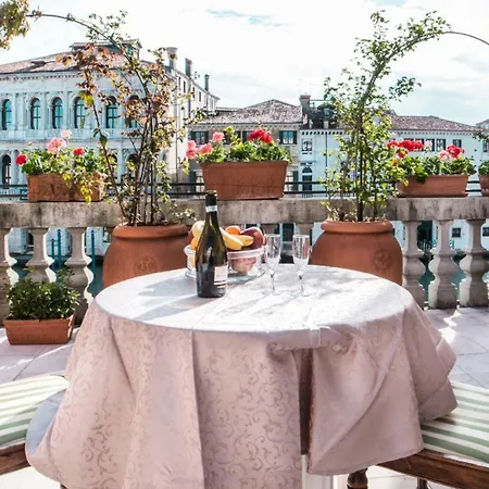 Ca Zulian - Grand Canal * Venice