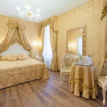 Canal View San Marco Luxury Venice