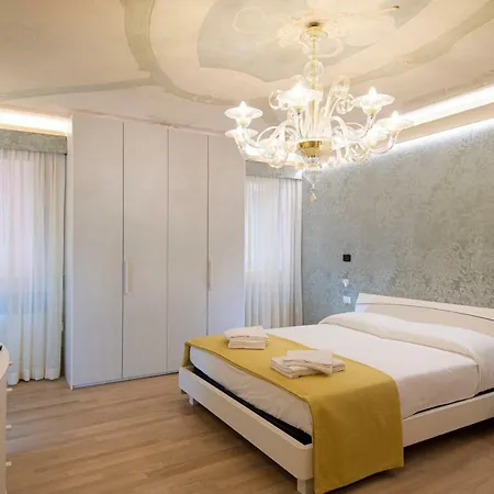 Ca' Xxii Marzo Boutique Apartamento *