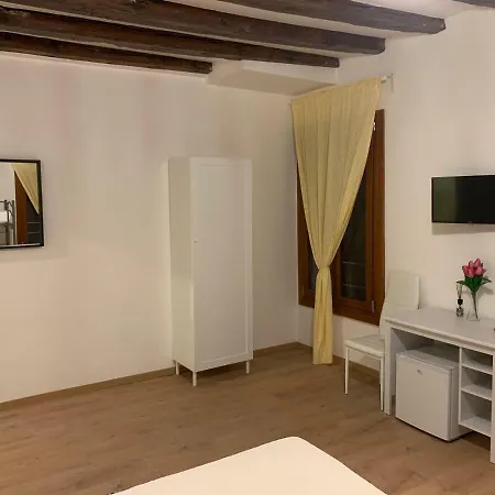 Gio'S Place S.Marco Guest house Venice