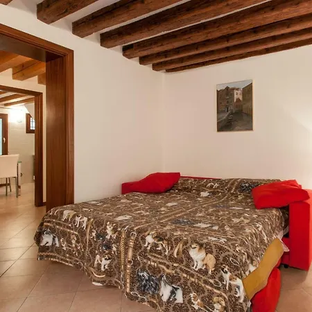Ca'giustinian Apartment