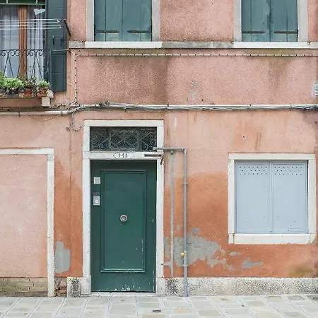 Biennale Art 1886 Apartment