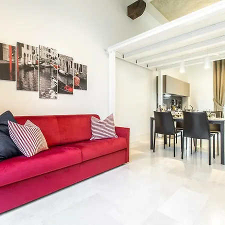 Apartament Elegant Fornasa Vecia, Canal View With A Beautiful Garden R&r Wenecja
