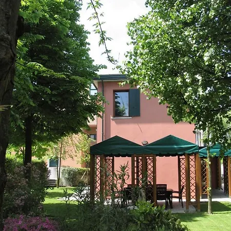 Bed & Breakfast B&B Al Giardino 3*