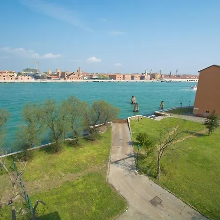 Ca Rosa Canal View Apartmán *