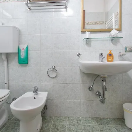Mignon Hotel 3*