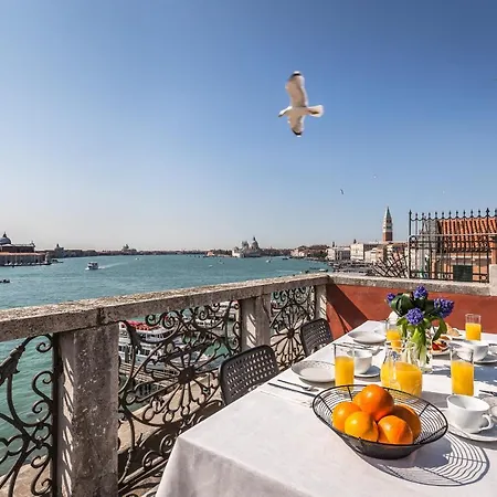 Ca' Del Santo Canal View And Terrace Venice