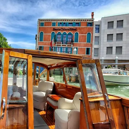 Otel Santa Chiara 4*