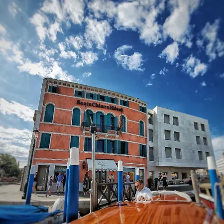 Santa Chiara 4*