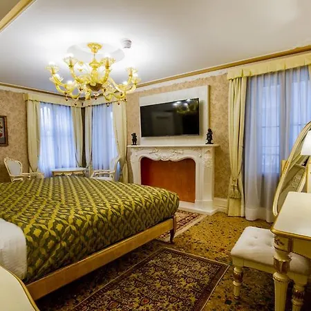 Ego' Boutique - The Silk Road 4*
