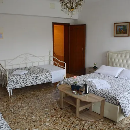 Bed & Breakfast My Friends Canal View 3*