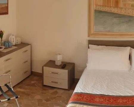 My Friends Canal View Bed & Breakfast Venezia