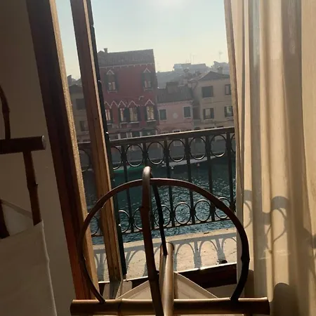 My Friends Canal View Bed & Breakfast 3*