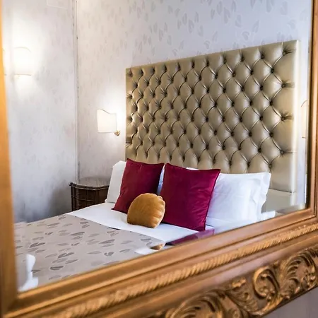 Guest house Ca' Lavezzera 2*