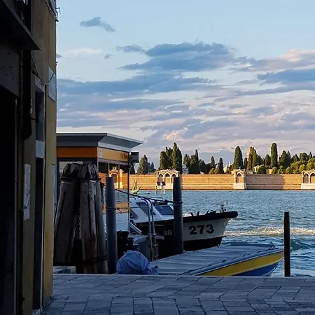 Angolo Fiorito Inn Venice