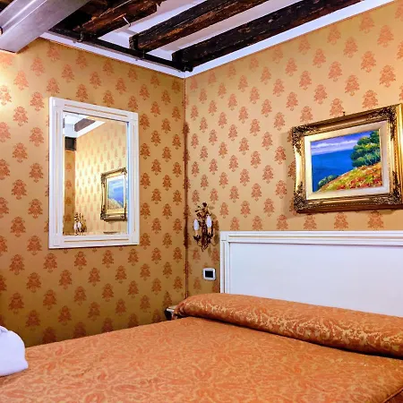 Ca' San Vio Bed & Breakfast 3*