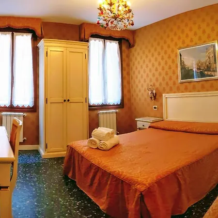 Bed & Breakfast Ca' San Vio Venice