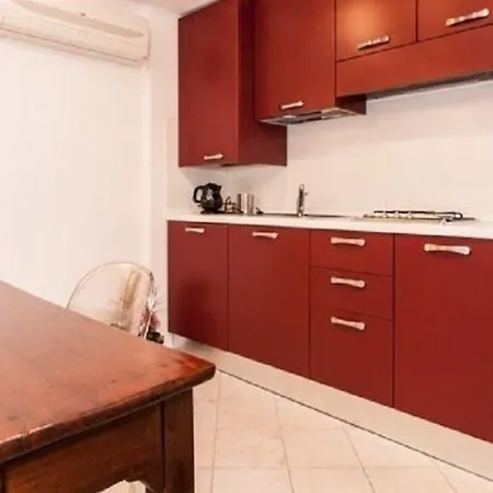 San Lio Apartment *