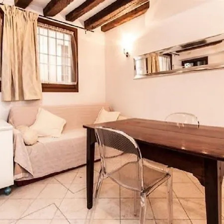 San Lio Apartment Venice