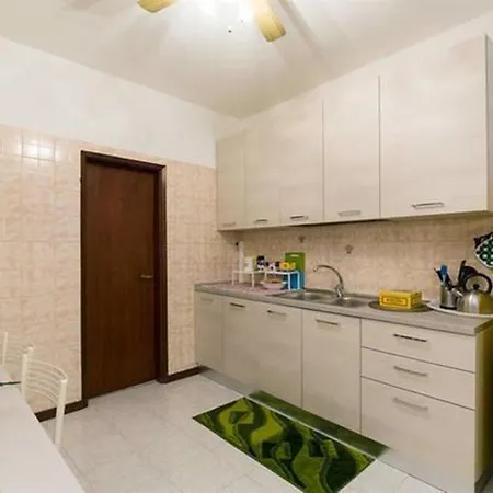 Rialto Apartment *