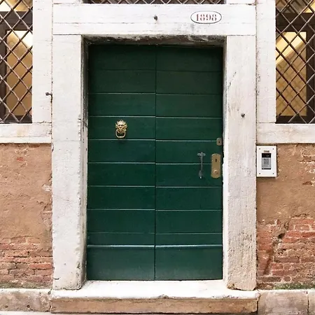 Il Pozzo Magico 2* Venice