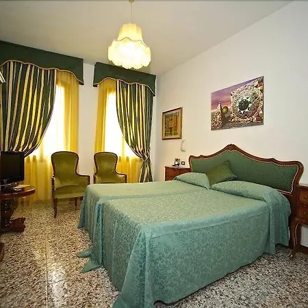 Fontana Hotel