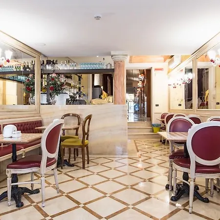 Alcyone Hotel