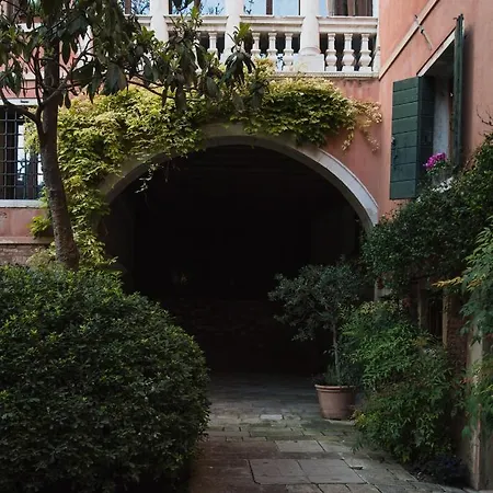 Affittacamere Residenza Ca' Dorin 3*