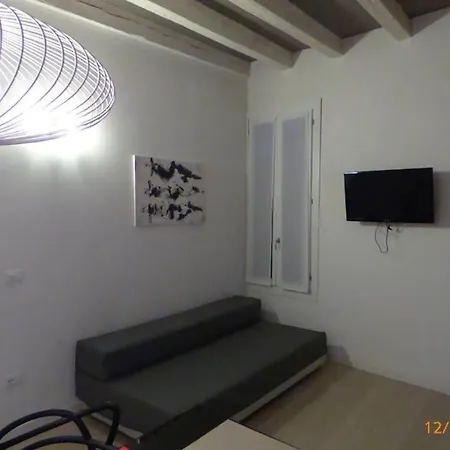 Апартаменты Beautiful House In Венеция