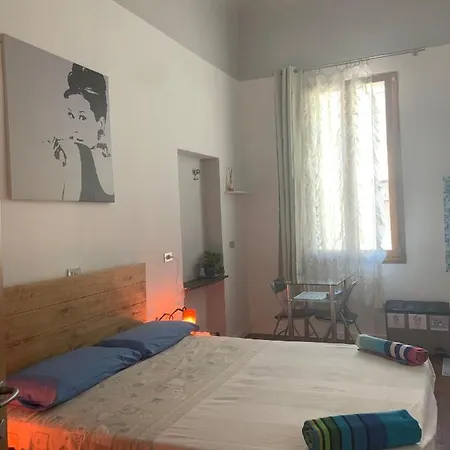 Hostel Archie's House