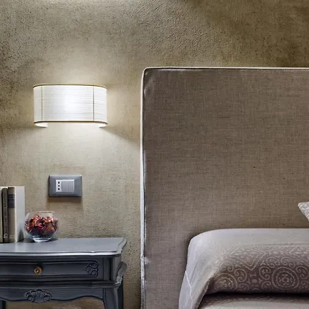 Fiorita Hotell
