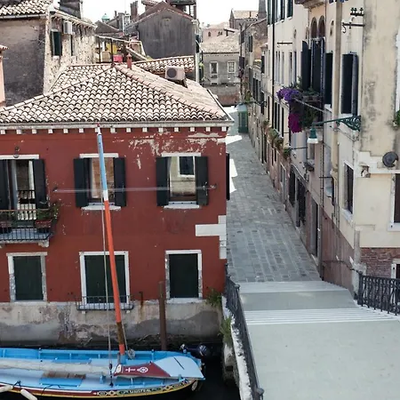 Amazing Modern Design Home, Campo Dei Mori. Wifi * Veneza