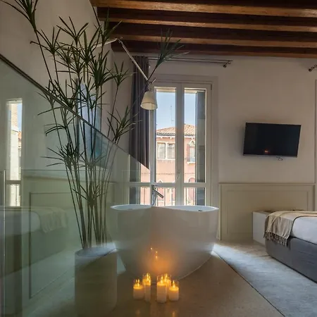 Lion Palace - San Marco R&r Apartment *