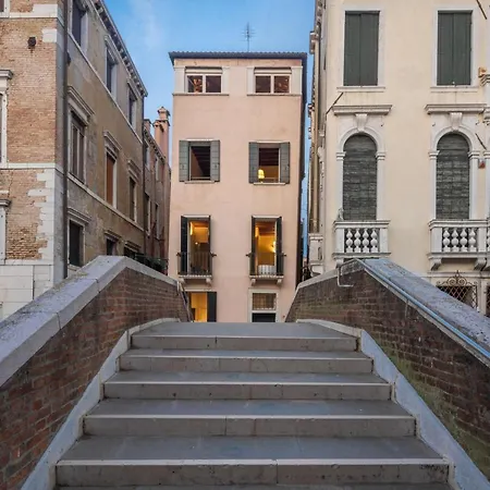Lion Palace - San Marco R&r Apartment Venice