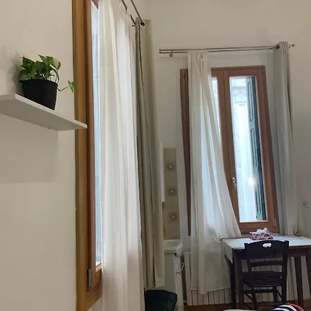 Hostel Archie's House Venice