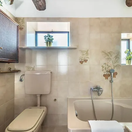 Colombina Like At 3 Bedrooms Fully Equipped Air Conditioned Apartment