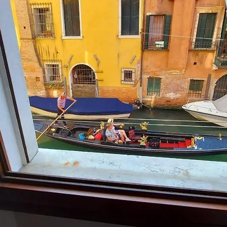 Antico Rio Acqua Dolce Apartmán *