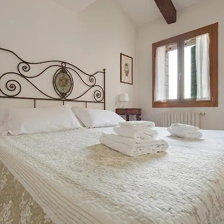Appartement Rialto Canal View