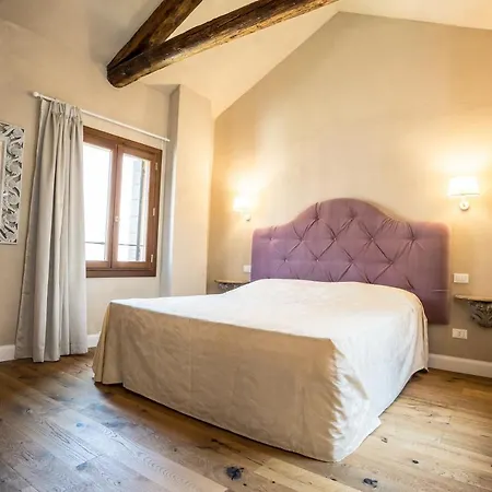 Palazzo Veneziano Direct At The Canal With Roof Terrace