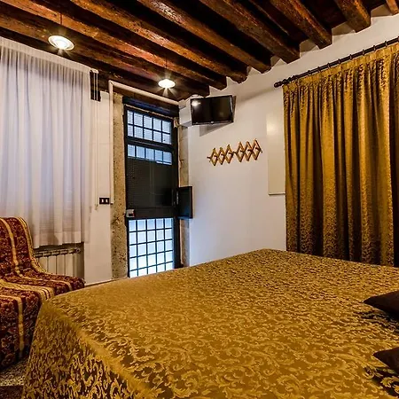 Hotel Ariel Silva 2*